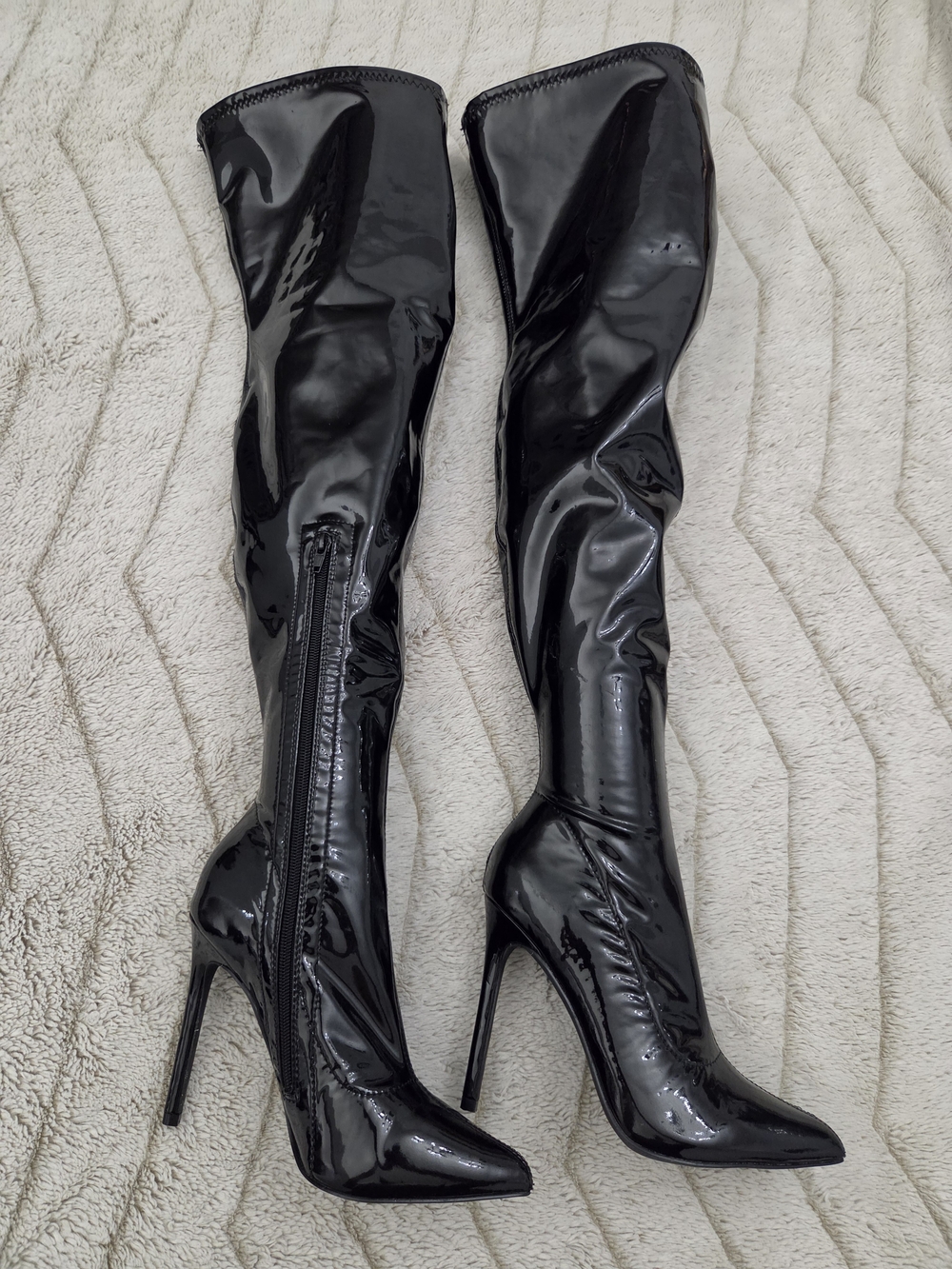Liliana Gisele-7 Thigh High Pointed Toe Stiletto Boot Patent Black